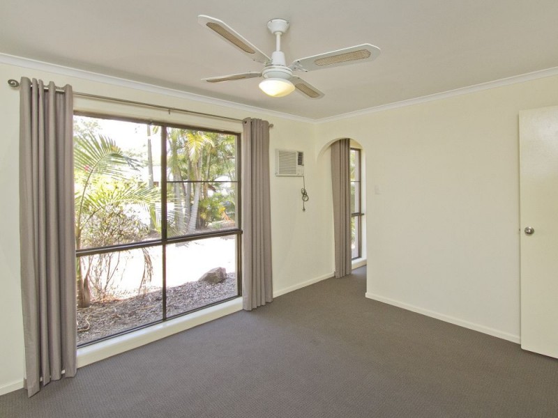 18 Karawatha Drive, Mountain Creek QLD 4557