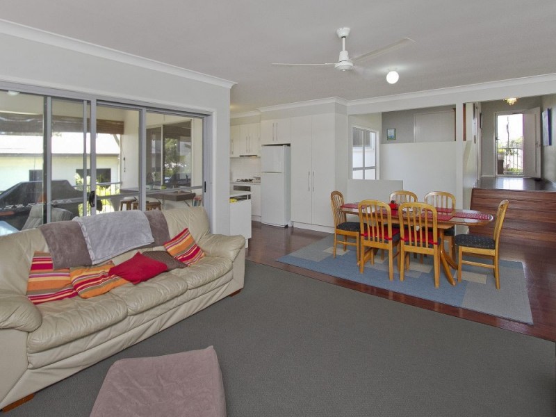 8 Timbertop Court, Little Mountain QLD 4551