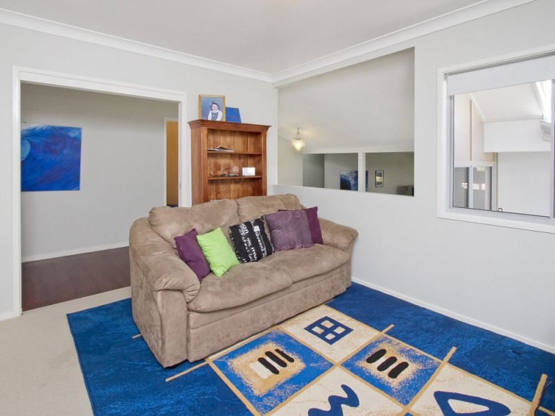 8 Timbertop Court, Little Mountain QLD 4551