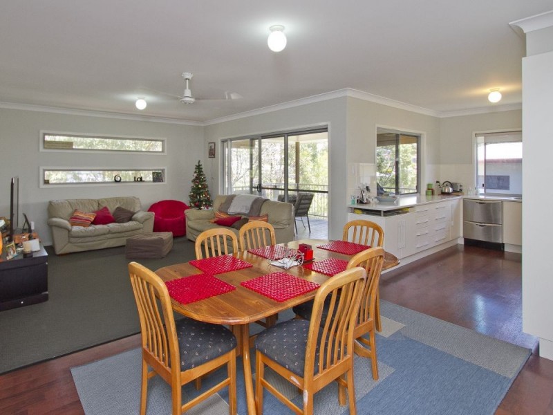 8 Timbertop Court, Little Mountain QLD 4551