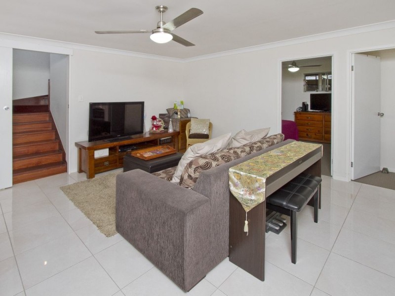 8 Timbertop Court, Little Mountain QLD 4551