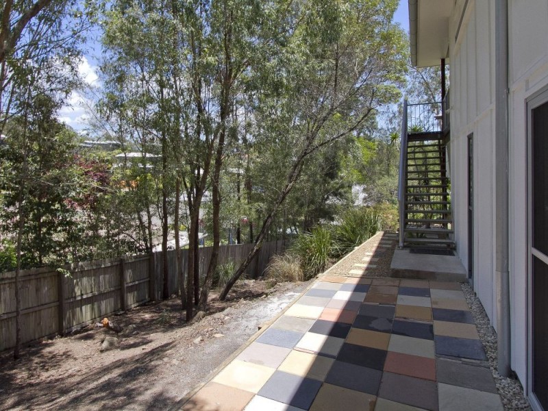 8 Timbertop Court, Little Mountain QLD 4551