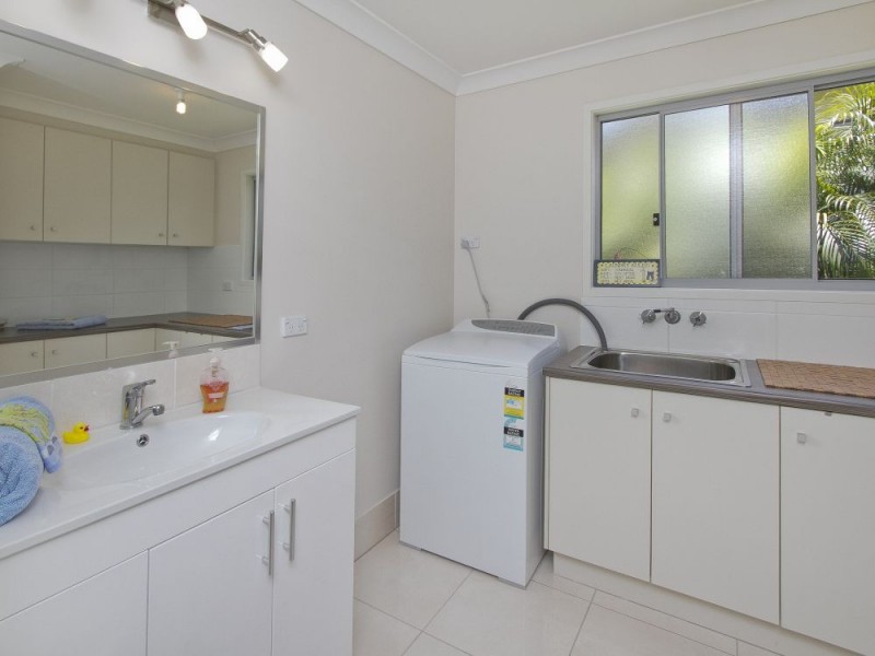 8 Timbertop Court, Little Mountain QLD 4551