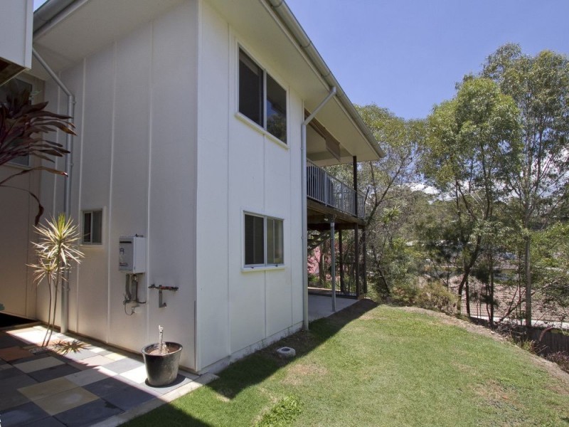 8 Timbertop Court, Little Mountain QLD 4551