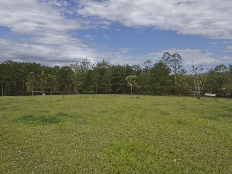 56 London Creek Road, Peachester QLD 4519