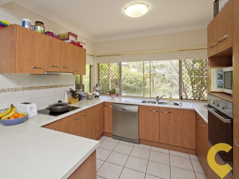 1 Hillside Court, Little Mountain QLD 4551