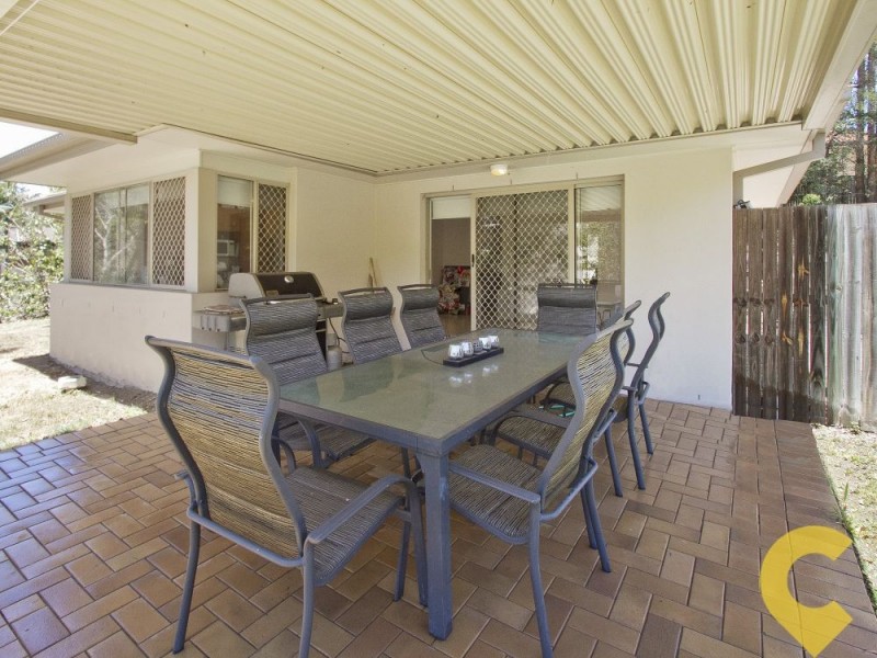 1 Hillside Court, Little Mountain QLD 4551