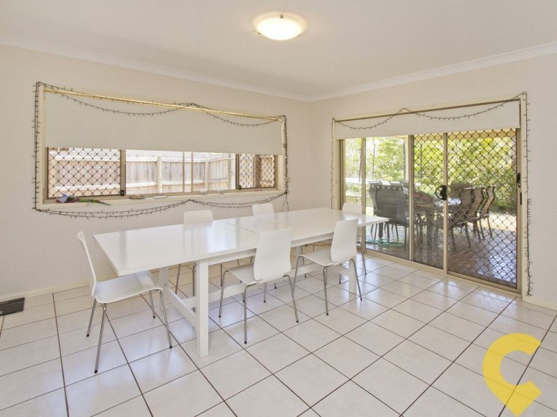 1 Hillside Court, Little Mountain QLD 4551