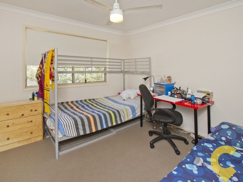 1 Hillside Court, Little Mountain QLD 4551