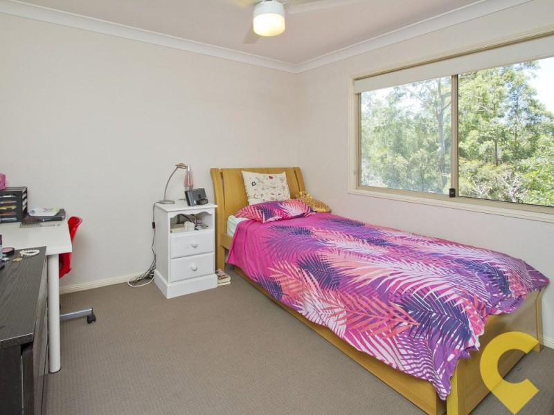 1 Hillside Court, Little Mountain QLD 4551