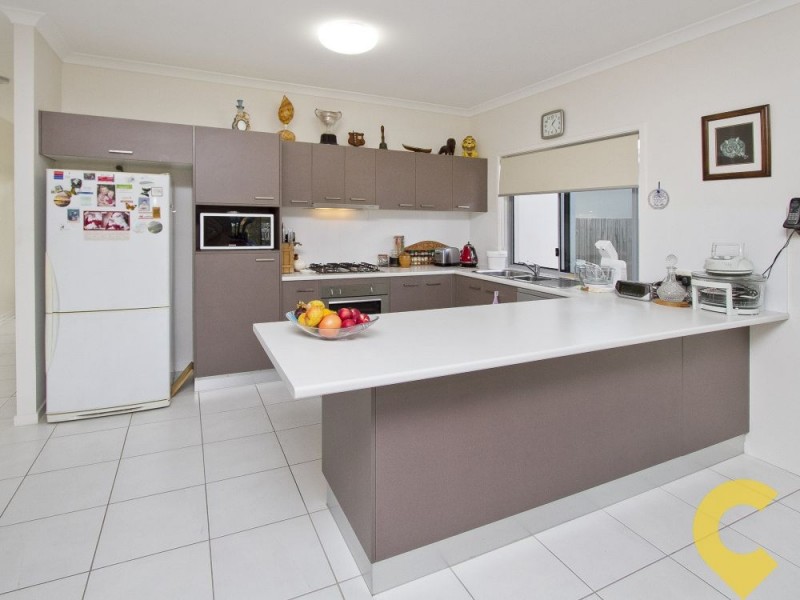 6 Eyre Place, Caloundra West QLD 4551