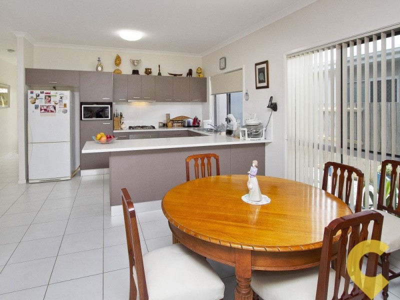 6 Eyre Place, Caloundra West QLD 4551