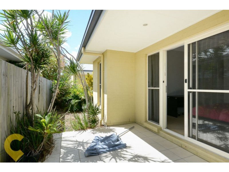 5 Irving Place, Sippy Downs QLD 4556