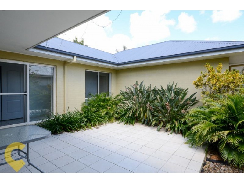 5 Irving Place, Sippy Downs QLD 4556