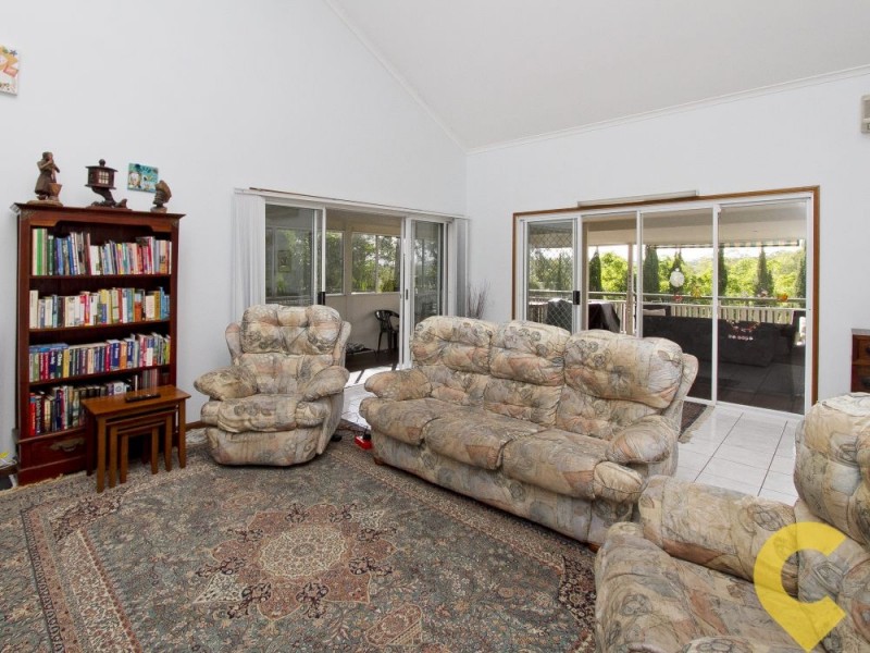 4 Ridgewood Road, Little Mountain QLD 4551
