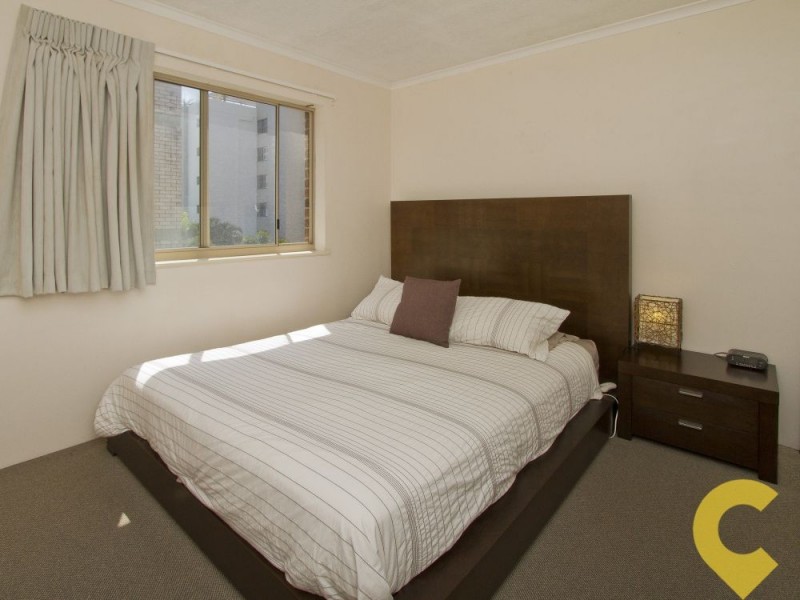 2/26 Kingston Manor, Moreton Parade, Kings Beach QLD 4551
