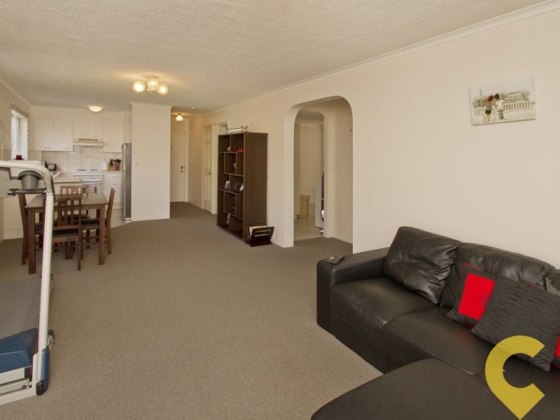 2/26 Kingston Manor, Moreton Parade, Kings Beach QLD 4551