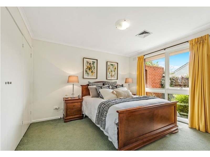 2/1 Eden Street, Cheltenham VIC 3192