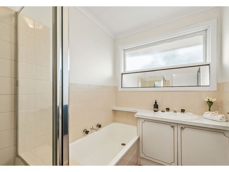 2/1 Eden Street, Cheltenham VIC 3192