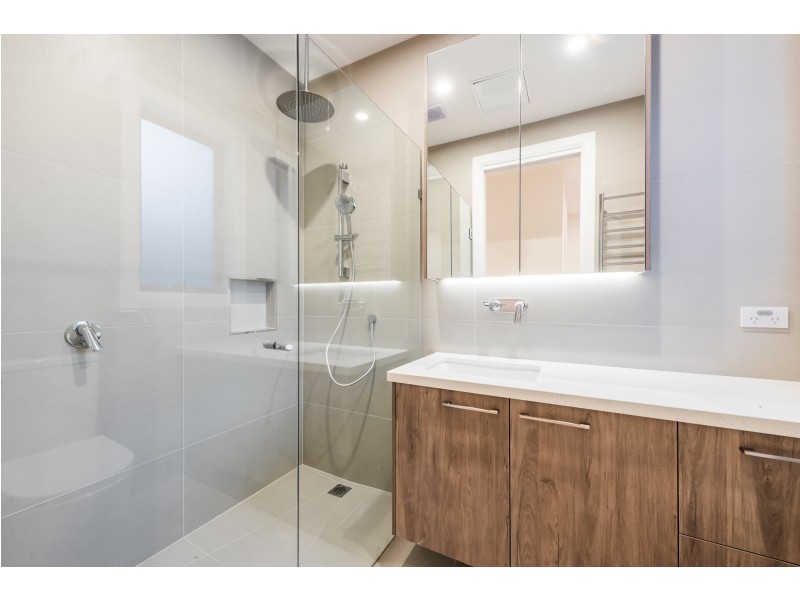 208B Thomas Street, Hampton VIC 3188