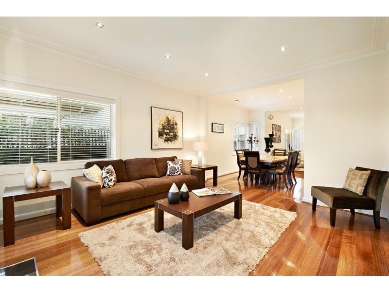 17 Hastings Street, Mckinnon VIC 3204