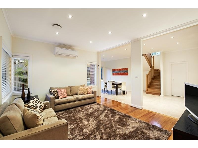 17 Hastings Street, Mckinnon VIC 3204