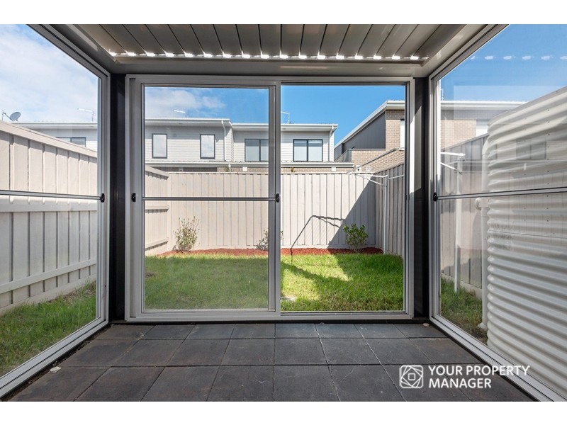 21 Monterey Drive, Cheltenham VIC 3192