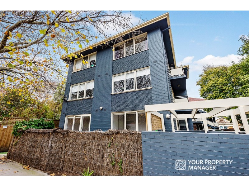 1/17 Tiuna Grove, Elwood VIC 3184