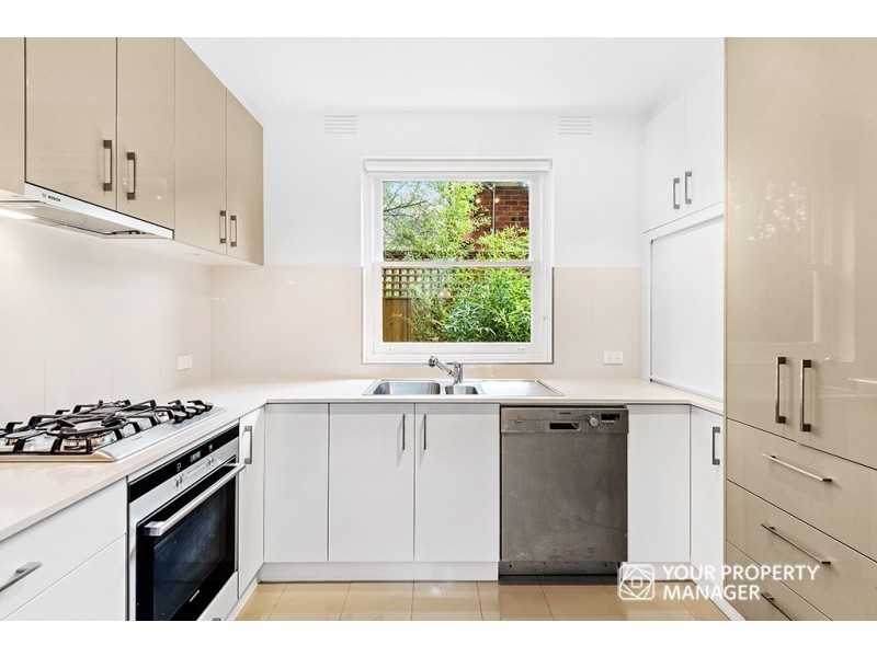 1/17 Tiuna Grove, Elwood VIC 3184