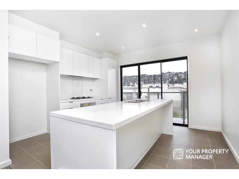 37 Charlton Avenue, Cheltenham VIC 3192