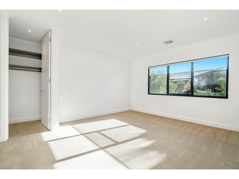 11 Beenak Avenue, Brighton East VIC 3187