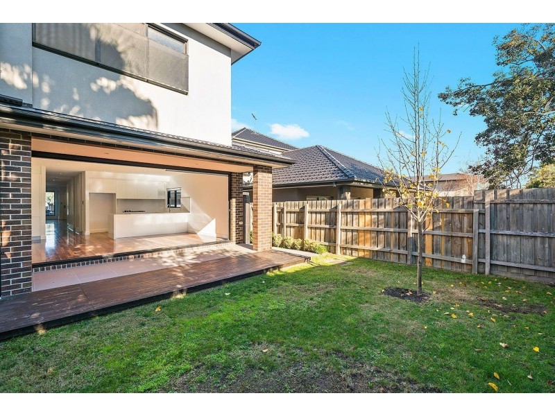 11 Beenak Avenue, Brighton East VIC 3187