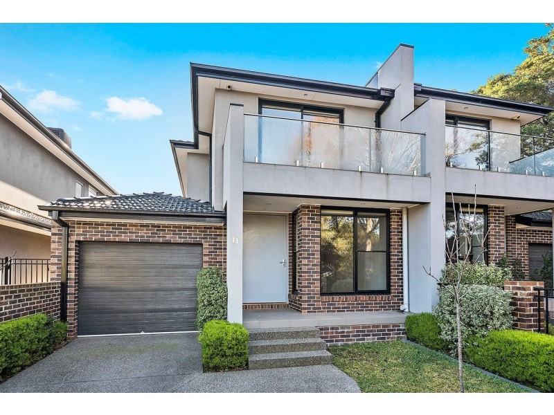 11 Beenak Avenue, Brighton East VIC 3187