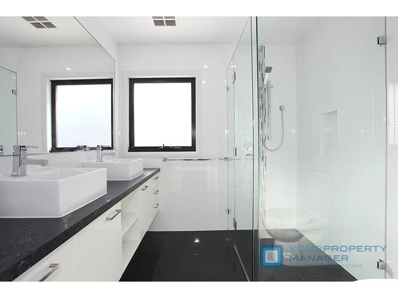 6b Ashmore Avenue, Mordialloc VIC 3195