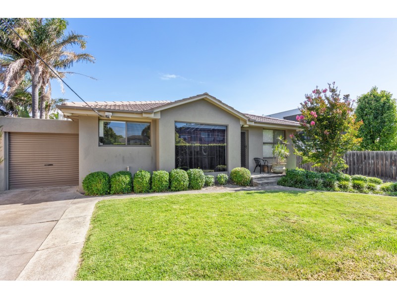 1/4 Ardoyne Street, Black Rock VIC 3193