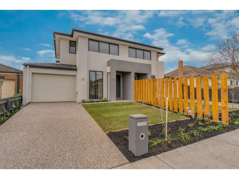 5A Lord Street, Mckinnon VIC 3204