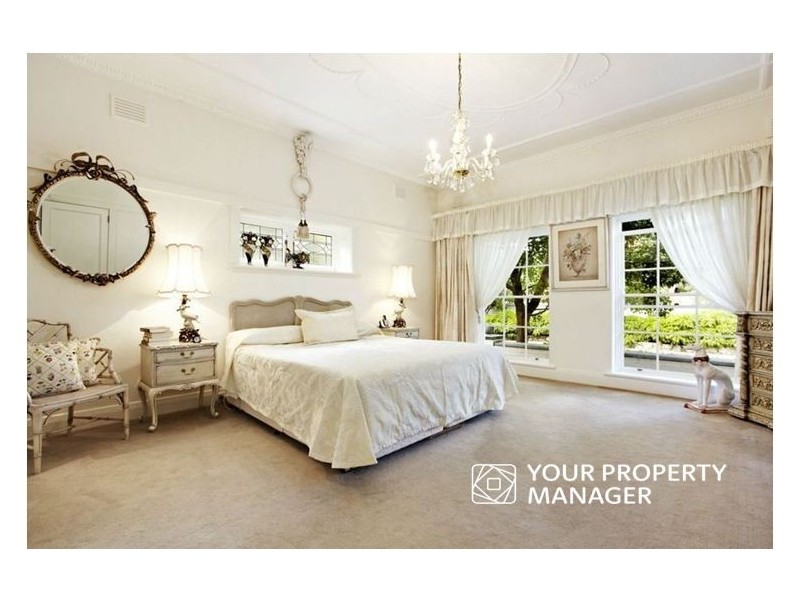 1 Norwood Avenue, Brighton VIC 3186