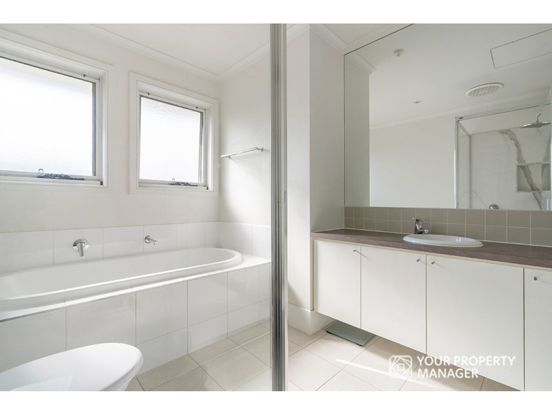 12 Inverness Place, Heatherton VIC 3202