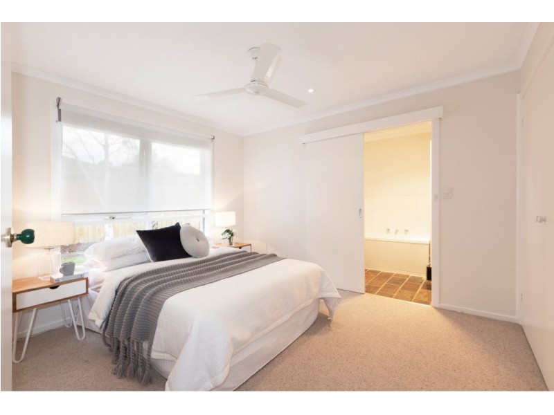 71 Jabiru Drive, Chelsea Heights VIC 3196