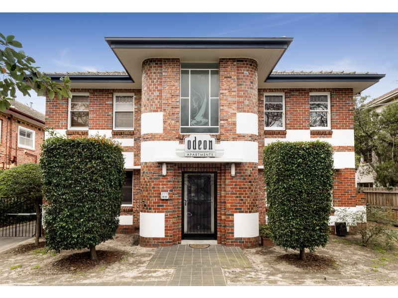 2/3 Lansdowne Road, St Kilda East VIC 3183