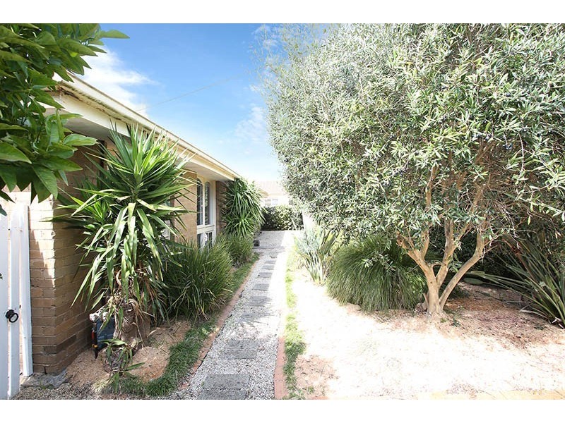 2/47 Randall Avenue, Edithvale VIC 3196