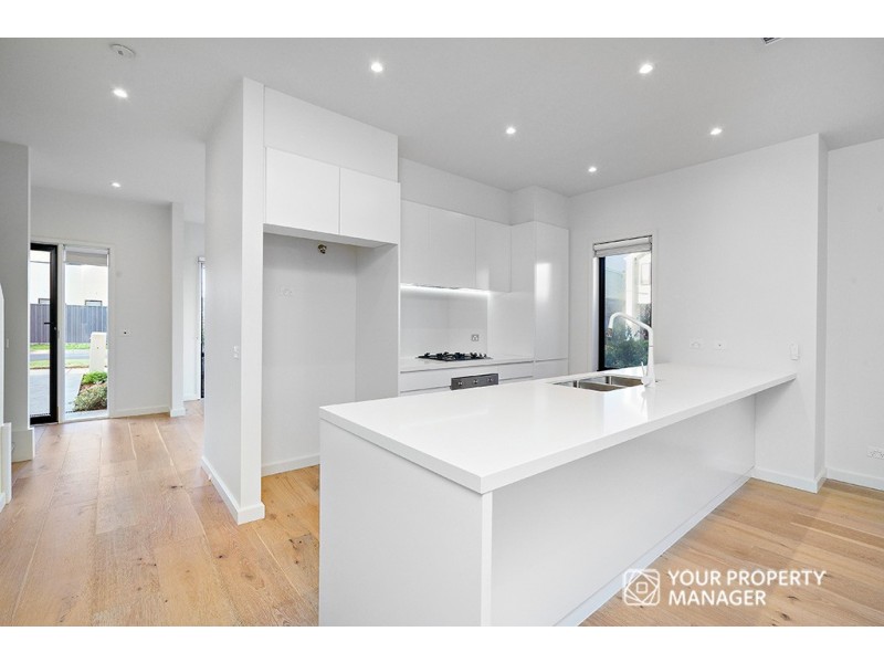 26 Amberley Drive, Cheltenham VIC 3192