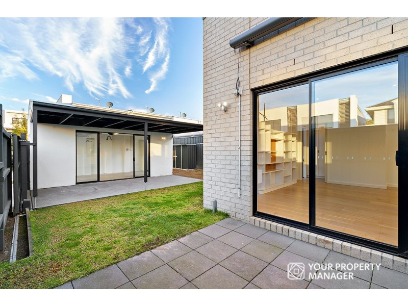 26 Amberley Drive, Cheltenham VIC 3192