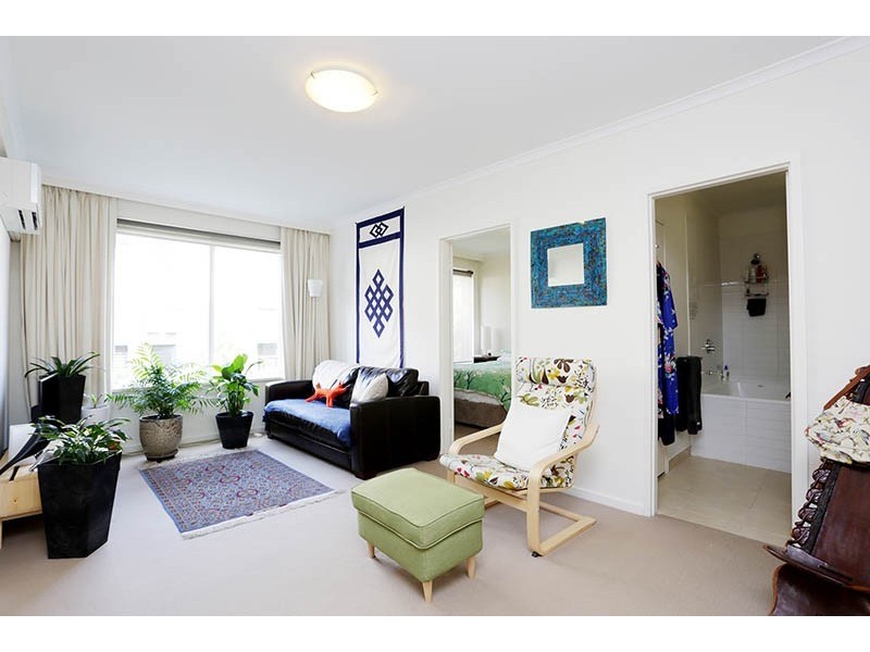 1/44 Waterloo Crescent, St Kilda VIC 3182