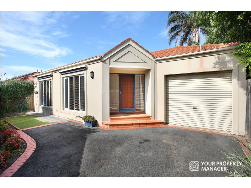 36A Raynes Park Road, Hampton VIC 3188