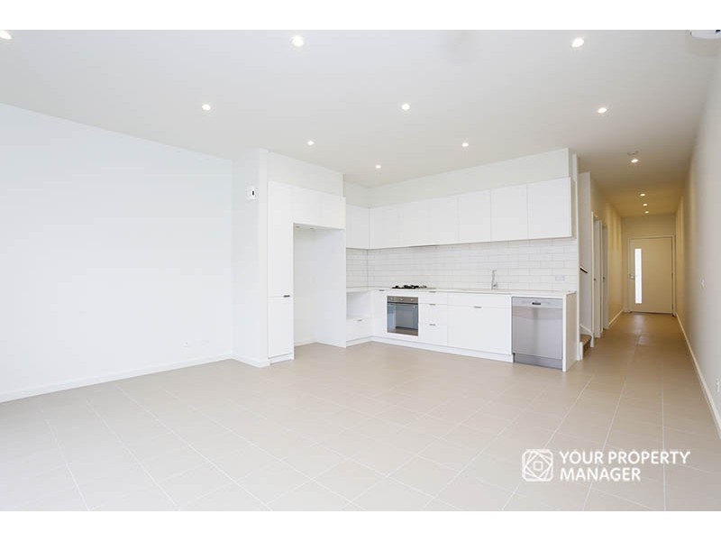 22 Amberley Drive, Cheltenham VIC 3192