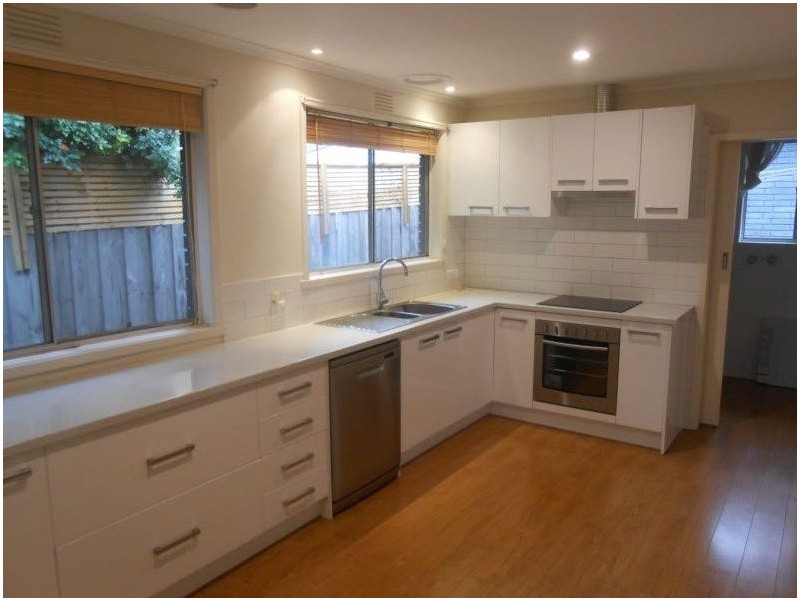 1/2 Scotts Street, Bentleigh VIC 3204