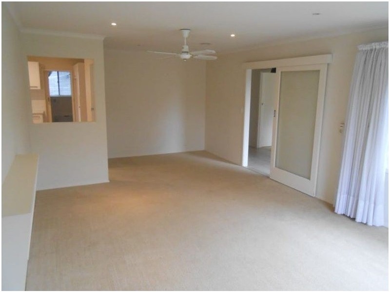 1/2 Scotts Street, Bentleigh VIC 3204