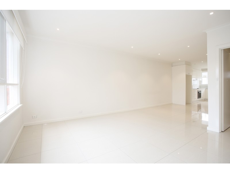 2/2-4 Charlotte Street, Brighton East VIC 3187