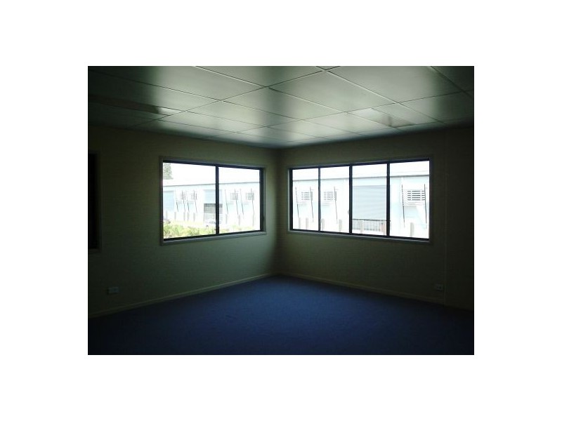 2/2b Commerce Court, Clontarf QLD 4019